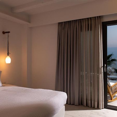 פוטוס Icon Suites מראה חיצוני תמונה